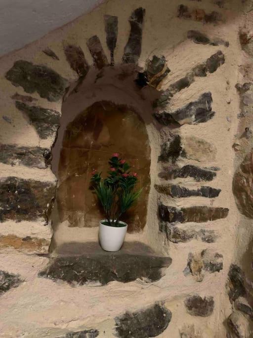 Medieval House Mestá Esterno foto